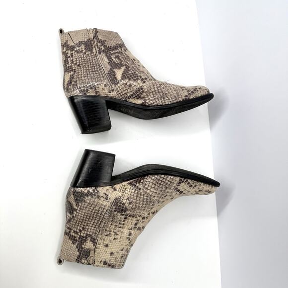 Insolia Boots Womens Size 7 Snake Skin Print Ankle Western Block Heel Zip - Picture 6 of 8